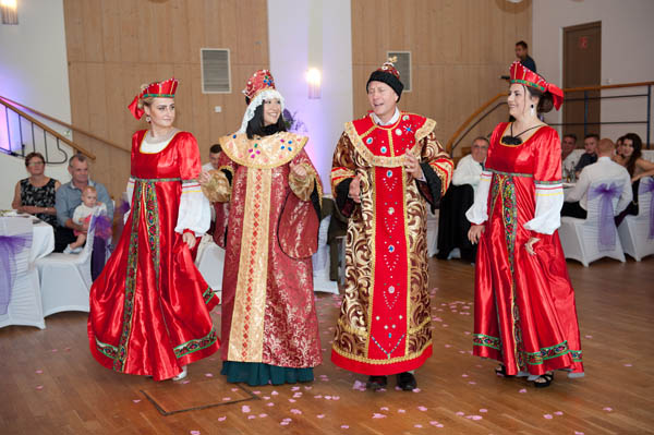 russische Hochzeit in Deutschland - Brautschuhklau