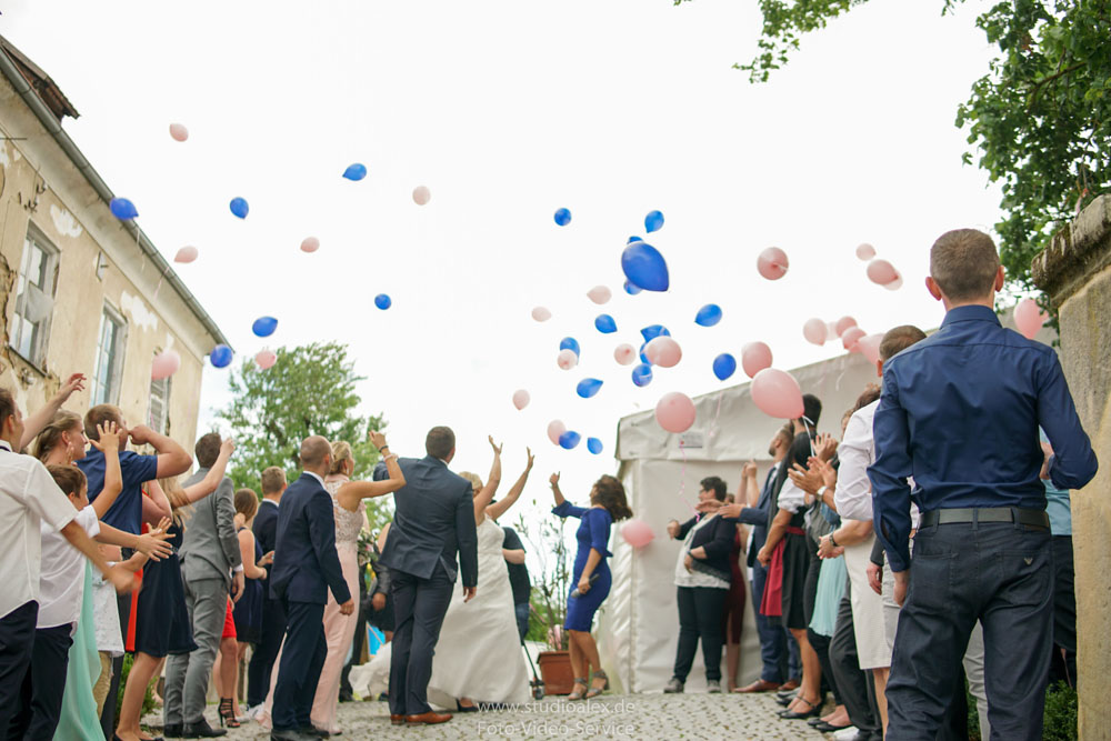 Brot und Salz auf russische Hochzeiten